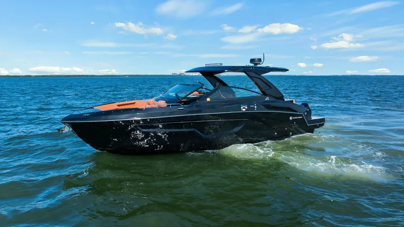 Slide: The Image of Side View of 2022 Cruisers 34 GLS - 43