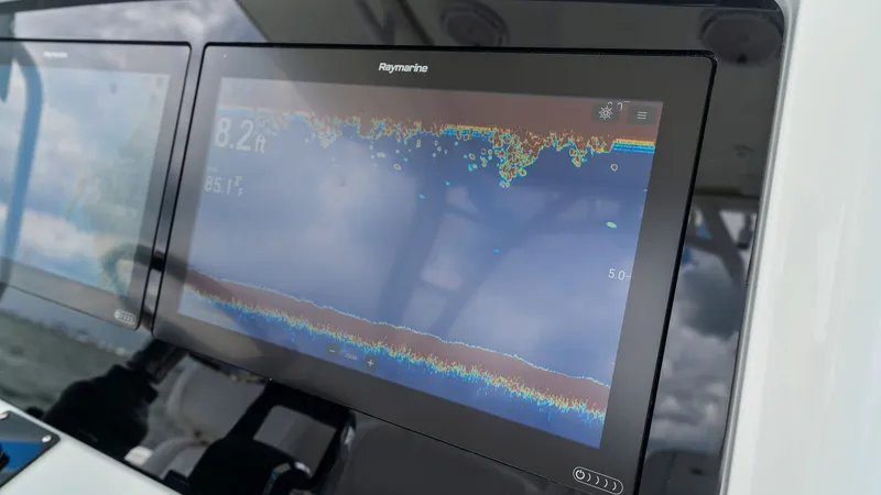 Slide: The Image of Helm Electronics Display Panel - 34