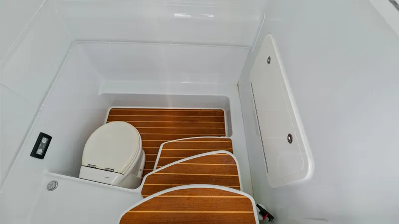 Slide: The Image of Compact Marine Head with Teak Steps - 49