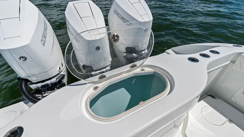 Slide: The Image of Aft Deck with Livewell and Engines - 11