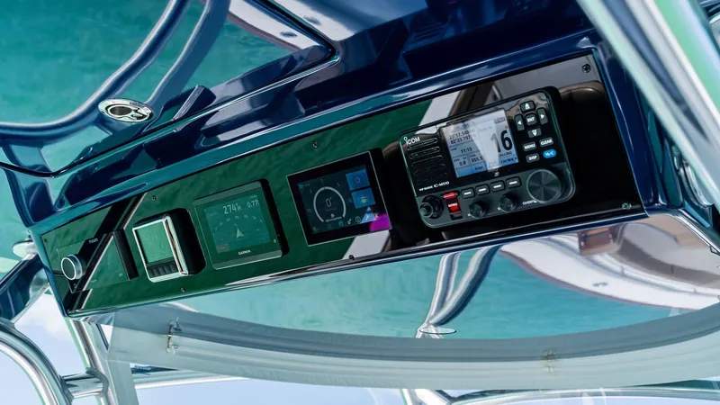 Slide: The Image of Helm Electronics Console Detail - 45