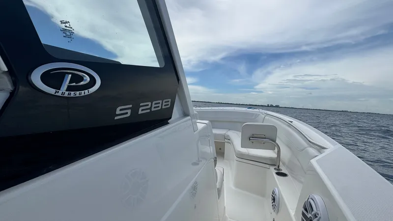 Slide: The Image of 2022 Pursuit S288- - 9