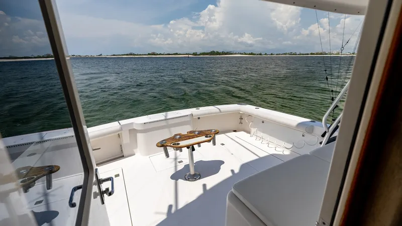 Slide: The Image of Spacious Cockpit with Ocean View - 30