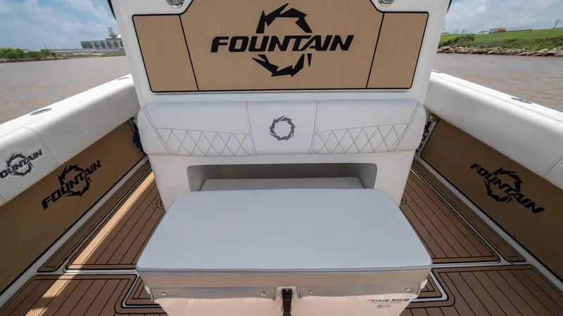 Slide: The Image of 2021 Fountain 34 TE - 15