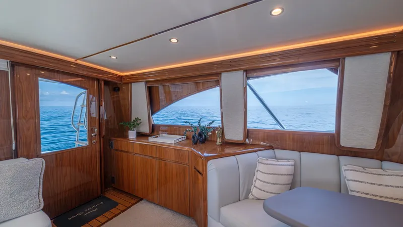 Slide: The Image of Elegant Salon with Ocean Views - 38