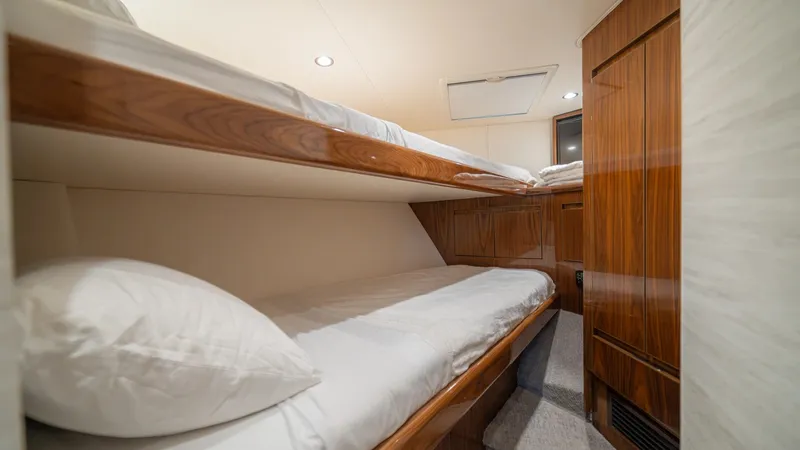 Slide: The Image of Guest Cabin with Bunk Beds - 101