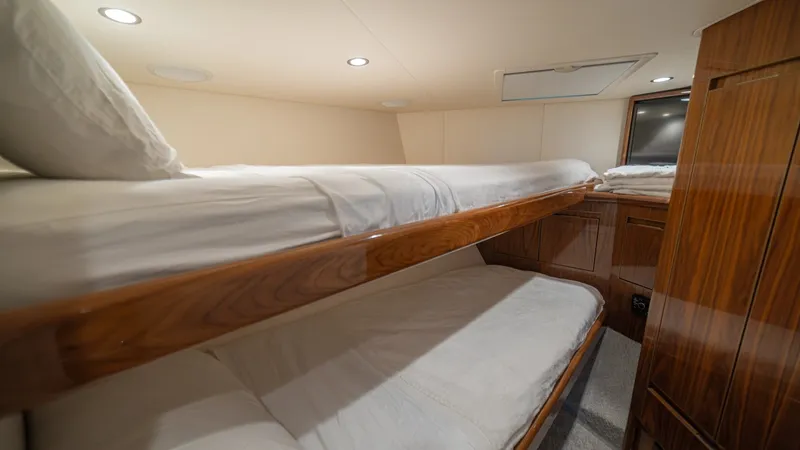Slide: The Image of Guest Cabin with Bunk Beds - 100