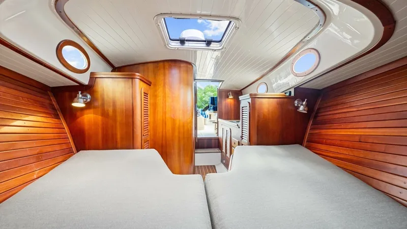Slide: The Image of 1998 36 Hinckley Picnic Boat Stateroom - 10