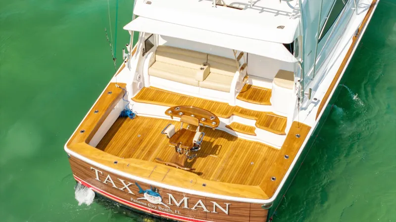 Slide: The Image of Aft Deck with Teak Finish - 44