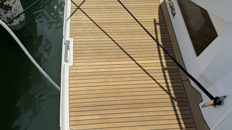 Slide: The Image of 2018 Prestige 460 S - 37