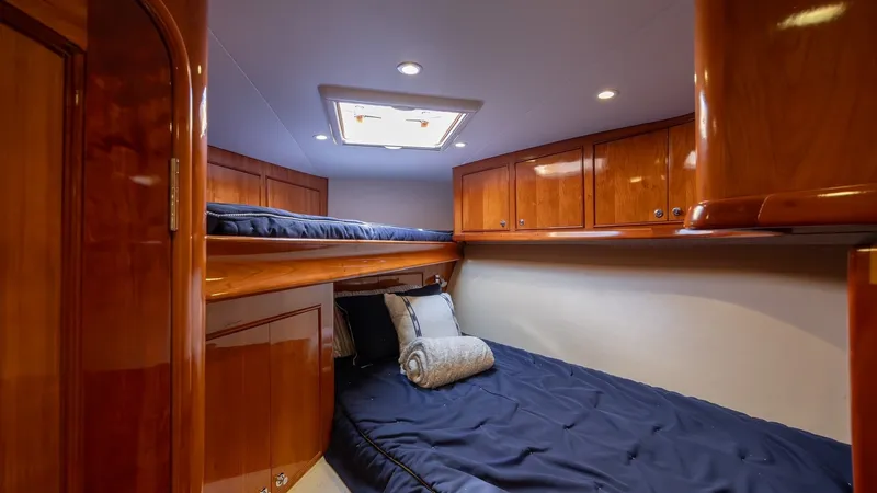 Slide: The Image of Guest Cabin with Bunk Beds - 19
