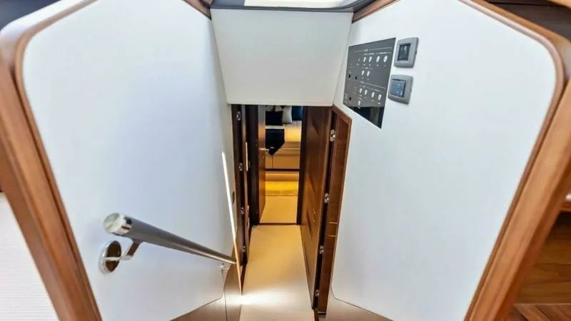 Slide: The Image of 2024 Princess Y72 Motor Yacht - 36