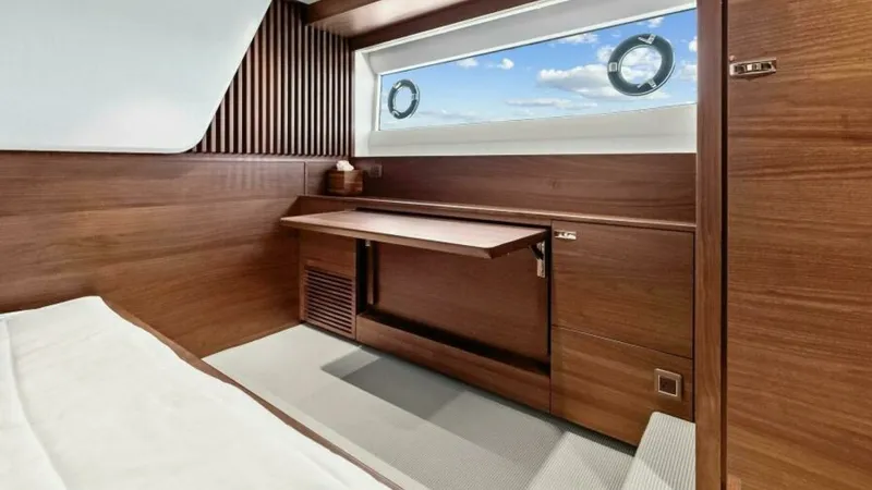 Slide: The Image of 2024 Princess Y72 Motor Yacht - 22