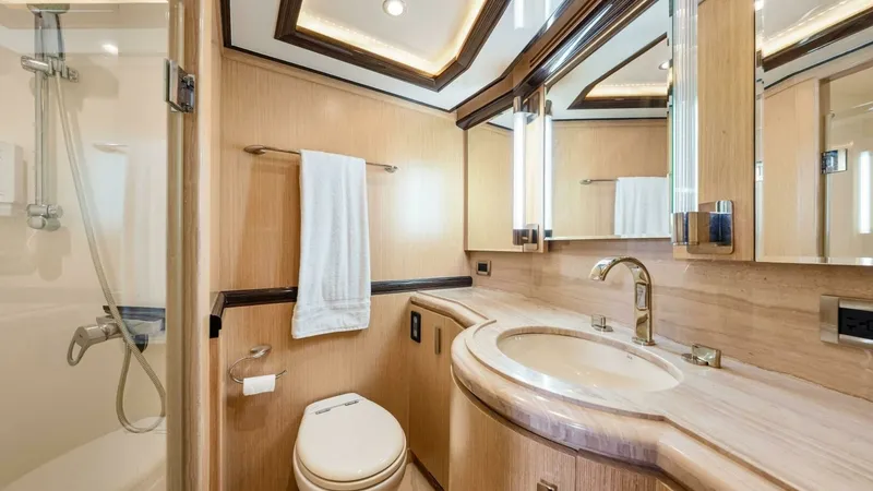Slide: The Image of 2010 83 Ocean Alexander Motor Yacht 'Relentless' - 38