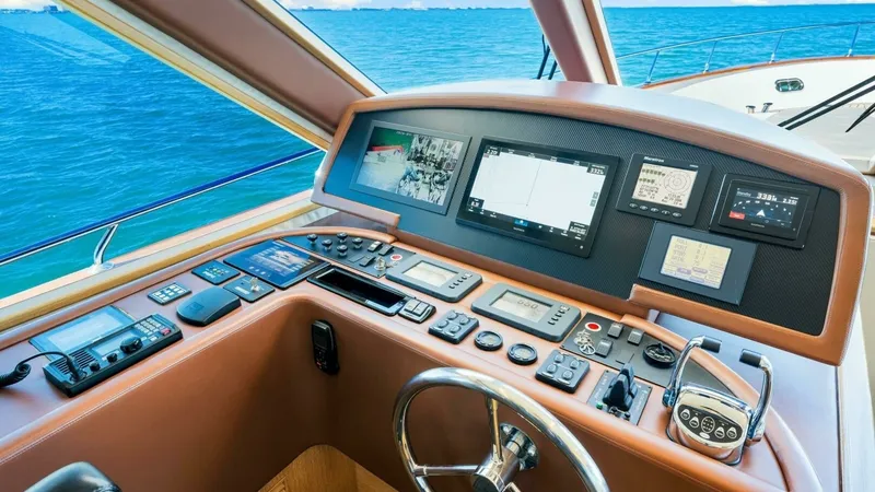 Slide: The Image of 2010 83 Ocean Alexander Motor Yacht 'Relentless' - 24