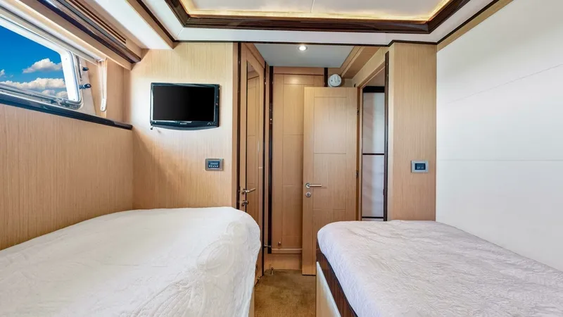 Slide: The Image of 2010 83 Ocean Alexander Motor Yacht 'Relentless' - 42