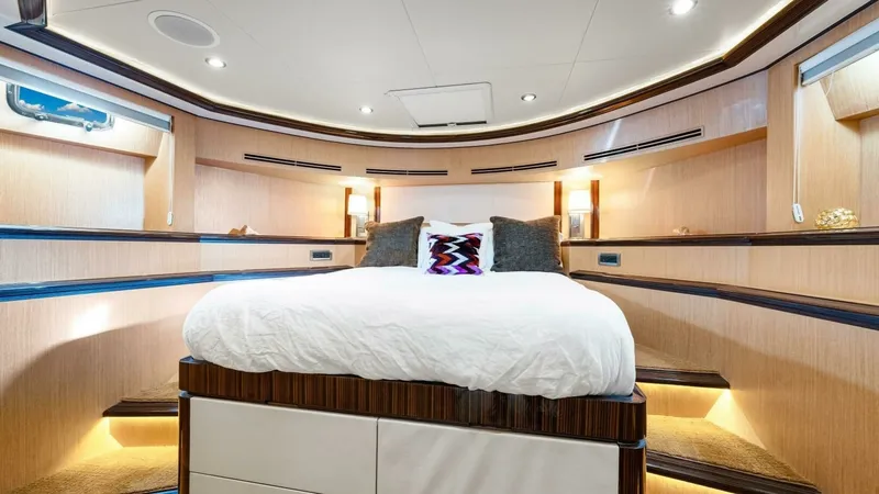 Slide: The Image of 2010 83 Ocean Alexander Motor Yacht 'Relentless' - 36