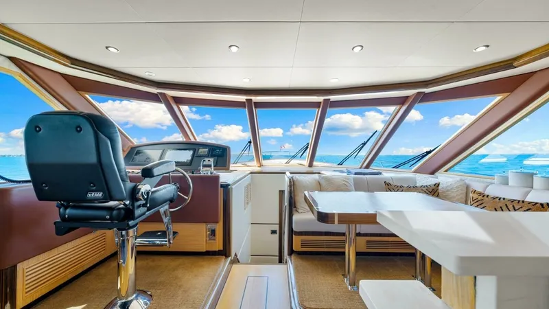 Slide: The Image of 2010 83 Ocean Alexander Motor Yacht 'Relentless' - 21