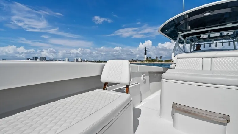 Slide: The Image of 2020 Jupiter 43 SF MENACE Bow Seating - 27