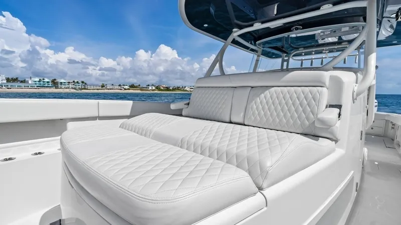 Slide: The Image of 2020 Jupiter 43 SF MENACE Sun Lounge - 33
