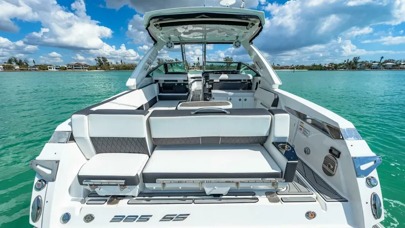 Slide: The Image of 2023 Monterey 385 SS - 5