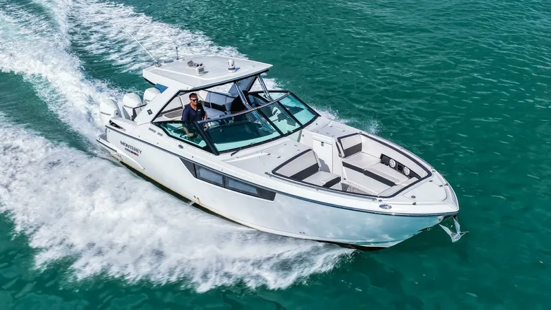 Slide: The Image of 2023 Monterey 385 SS - 51