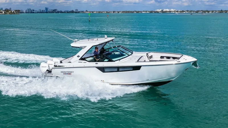 Slide: The Image of 2023 Monterey 385 SS - 50