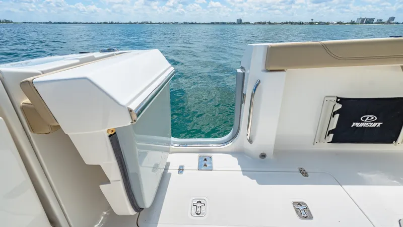 Slide: The Image of Transom Door with Swim Platform Access - 25