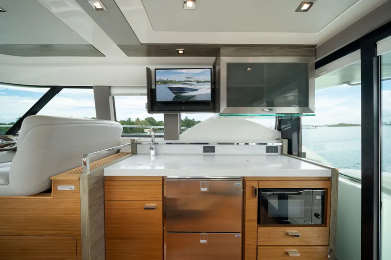 Slide: The Image of Tiara F44 Flybridge 2021 - 37