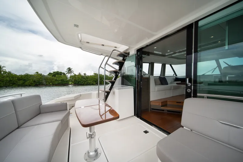 Slide: The Image of Tiara F44 Flybridge 2021 - 20