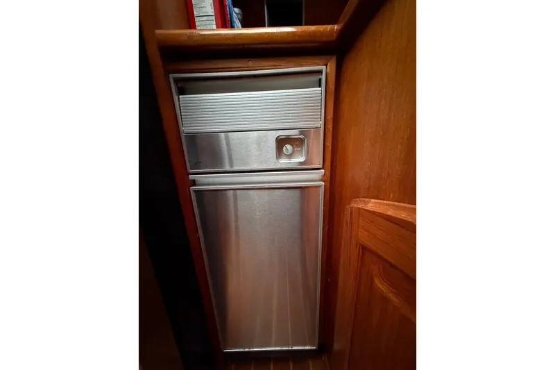 Slide: The Image of Stainless steel appliance in 1989 Californian Aft Cabin yacht interior. - 34