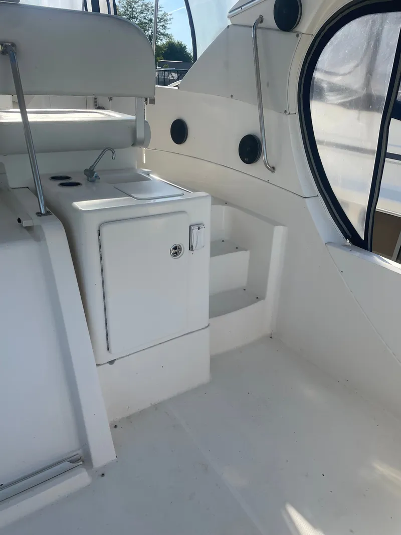 Slide: The Image of Silverton 35 Motor Yacht 2004 - 13