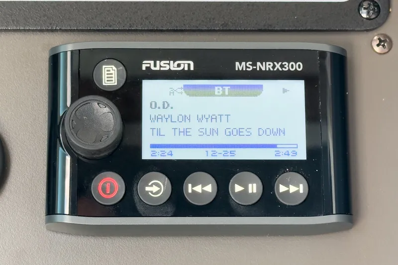 Slide: The Image of Fusion MS-NRX300 audio display on Tiara C 44 Coup, 2021 model. - 27