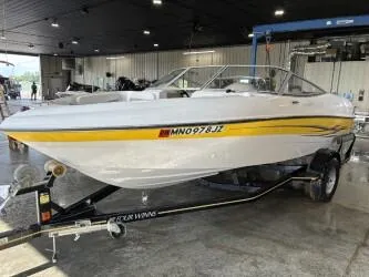 The Image of Four Winns HORIZON 180WCE 2005 - 0