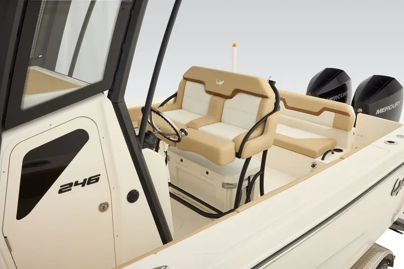 Slide: The Image of Mako 246 Center Console 2027 - 18