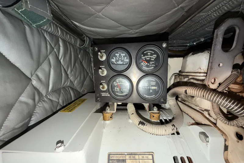 Slide: The Image of Engine control panel of a 2001 Ocean Yachts 48 Super Sport boat. - 65