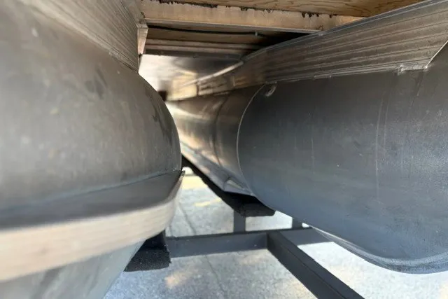 Slide: The Image of Underneath view of 2020 Sun Tracker SportFish 22 XP3 pontoon boat. - 45