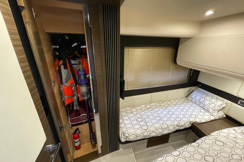 Slide: The Image of THIRD STATEROOM CLOSET - 63
