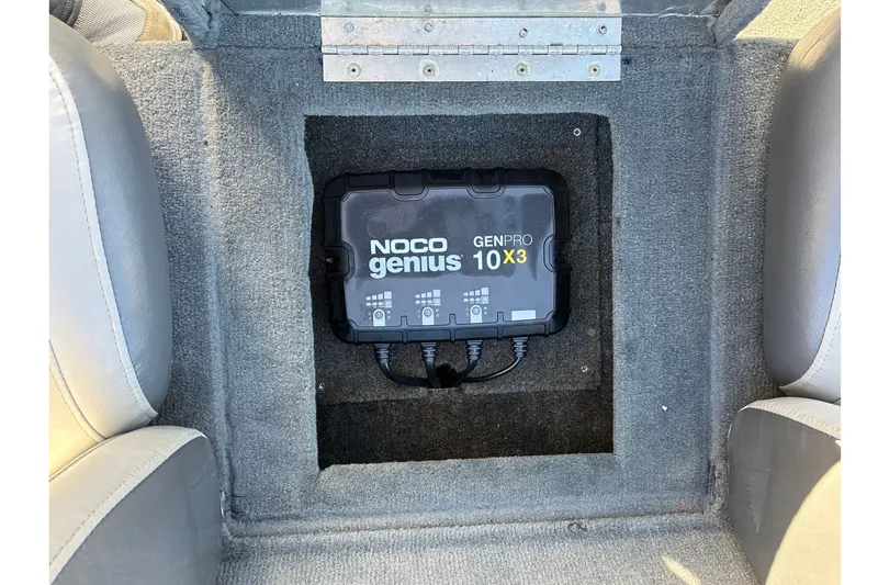Slide: The Image of NOCO Genius GENPRO 10X3 charger installed in 2014 Tracker Pro Team 190 TX boat. - 16