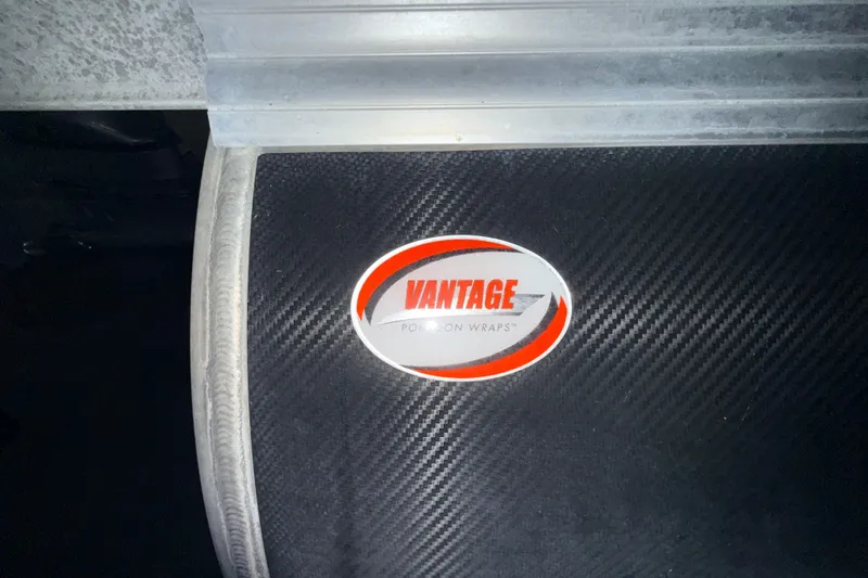 Slide: The Image of Carbon fiber surface with Vantage logo on Sylvan G3 CLZ DC 2025 model. - 29