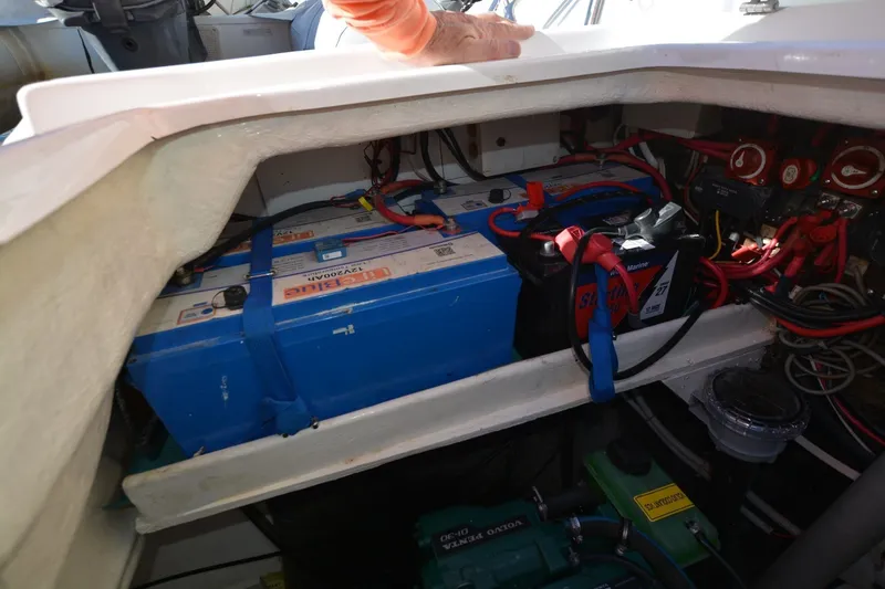 Slide: The Image of Battery compartment of 2006 Fountaine Pajot LAVEZZI 40 catamaran, showing wiring and connections. - 41