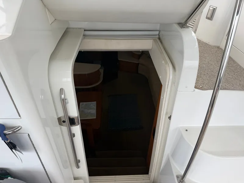 Slide: The Image of Entrance to the cabin of a 2002 Carver 396 Aft Cabin Motor Yacht. - 14
