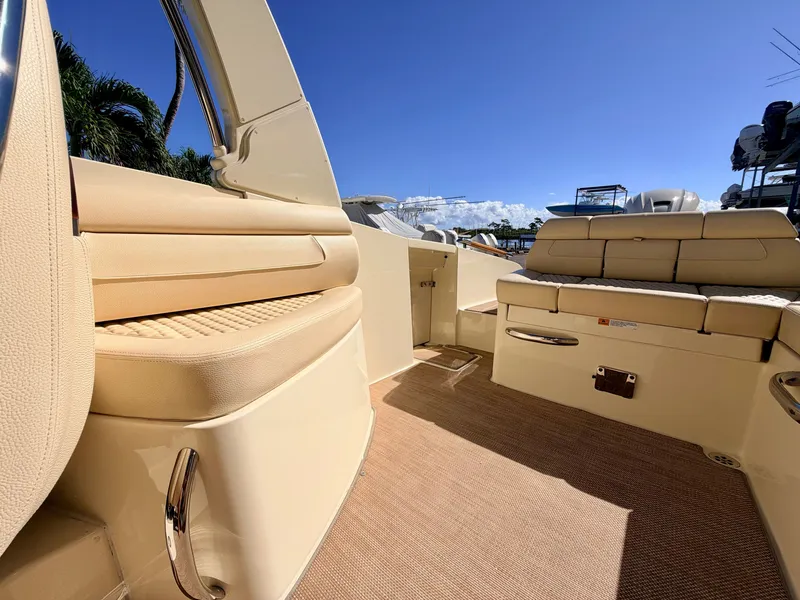 Slide: The Image of Chris-Craft Launch 28 GT OB 2019 - 54