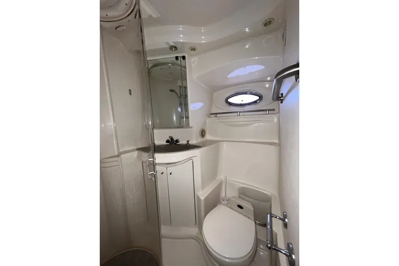 Slide: The Image of Guest head - 18