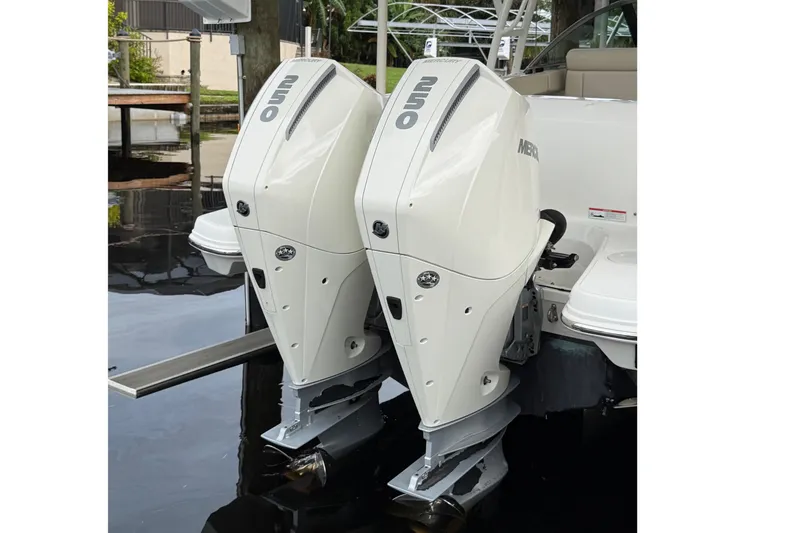 Slide: The Image of Twin Mercury 250 outboard engines on a 2019 Boston Whaler 270 Vantage boat. - 6
