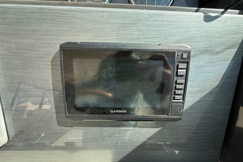 Slide: The Image of Garmin navigation system on 2005 Sea Ray 390 Motor Yacht dashboard. - 15