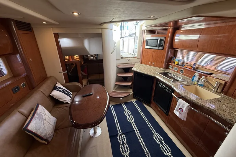 Slide: The Image of Sea Ray 40 Sundancer - 26