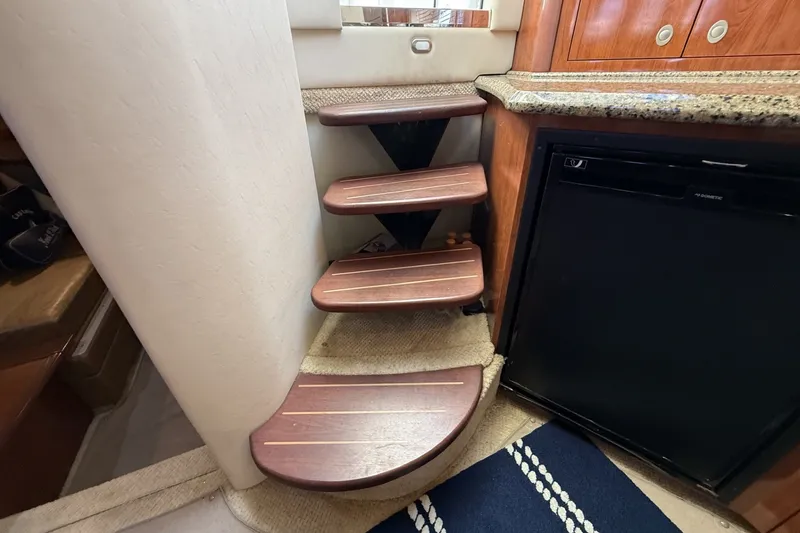 Slide: The Image of Sea Ray 40 Sundancer - 27