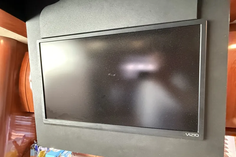 Slide: The Image of Sea Ray 40 Sundancer - 25