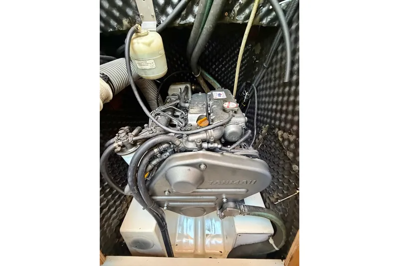 Slide: The Image of Engine compartment of a 2007 Jeanneau Sun Odyssey 42 DS sailboat. - 53